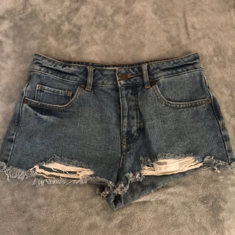 Brandy Melville daisy duke short shorts, size 26